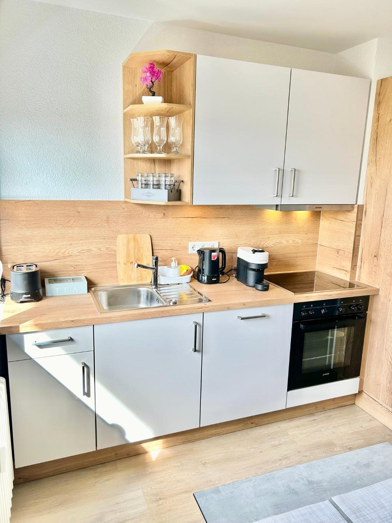 Diamond Apartments: Residenz Dreilaendereck Nahe Flughafen Herten  エクステリア 写真
